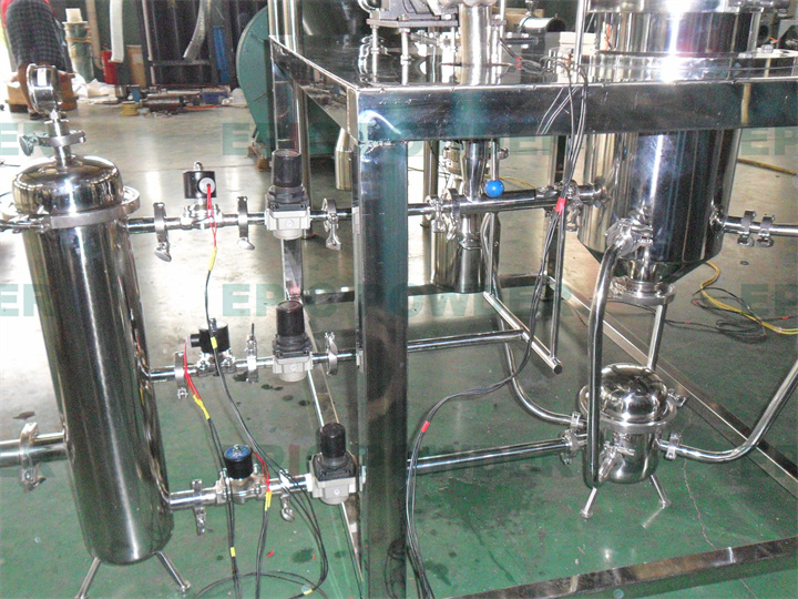 超微超細(xì)對(duì)撞式氣流粉碎機(jī)